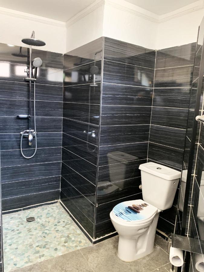 Hotel Blawa Abidjan Luaran gambar