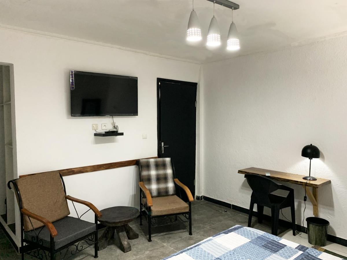 Hotel Blawa Abidjan Luaran gambar