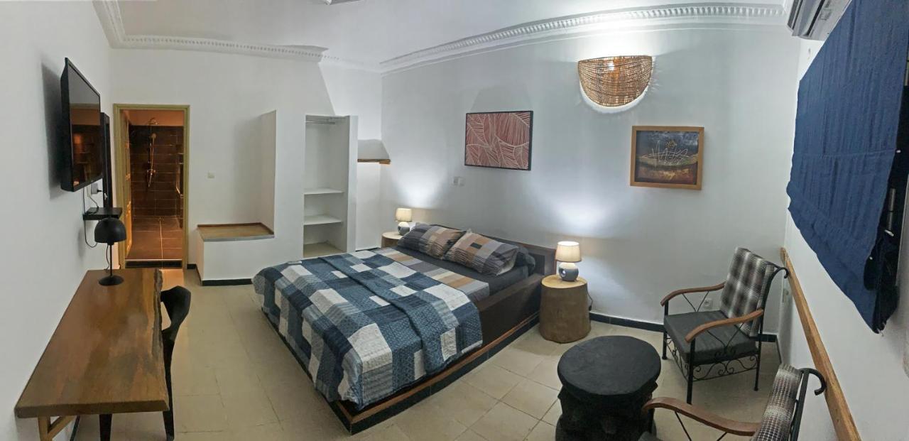 Hotel Blawa Abidjan Luaran gambar